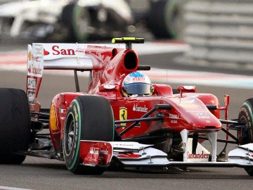 Fernando Alonso en el circuito de Yas Marina