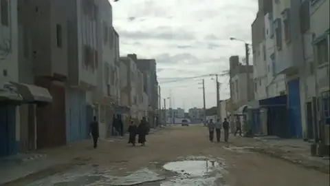 Calles vacías en El Aaiún Calles vacías en El Aaiún