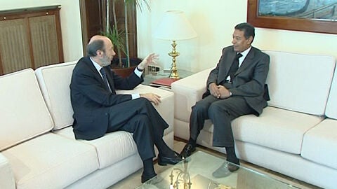 Rubalcaba junto al ministro del Interior marroqu&iacute;