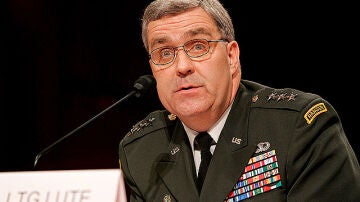 El general Douglas Lute