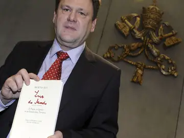 Ya a la venta el libro del Papa Ya a la venta el libro del Papa