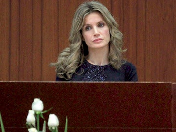 Letizia se queda sola Letizia se queda sola