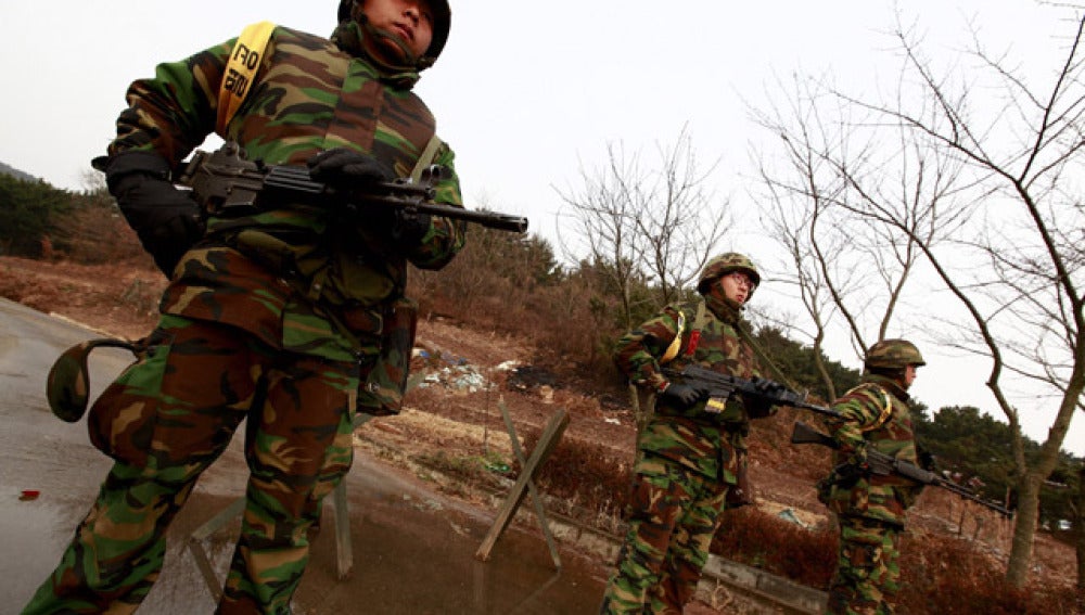 Soldados surcoreanos durante su entrenamiento
