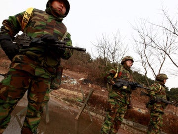 Soldados surcoreanos durante su entrenamiento