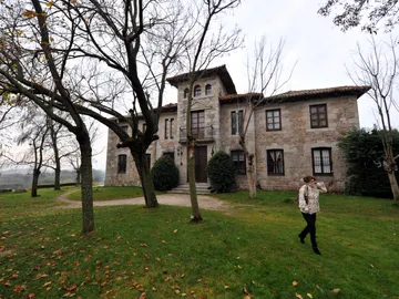 Los Protegidos: Villa Dorita Los Protegidos: Villa Dorita