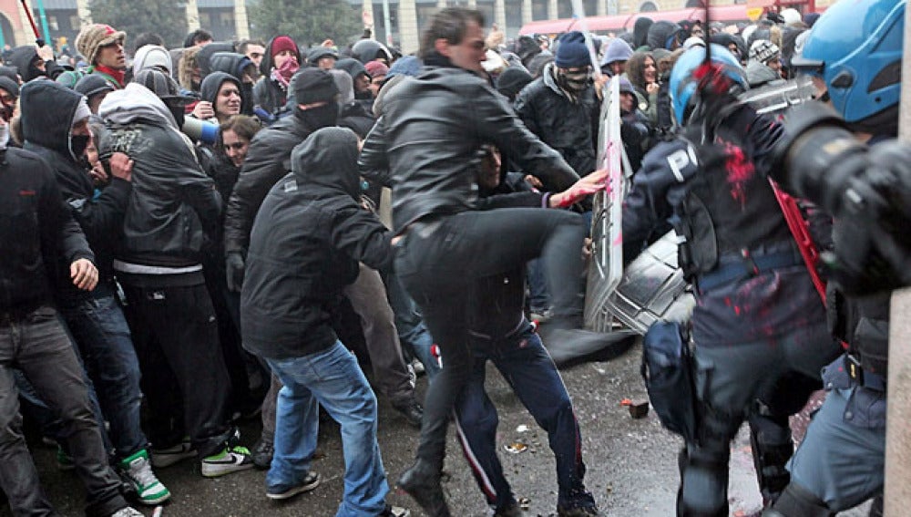 Peleas en Italia
