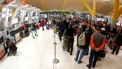 Colas en Barajas Colas en Barajas