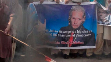 Assange, aislado del  resto de los presos