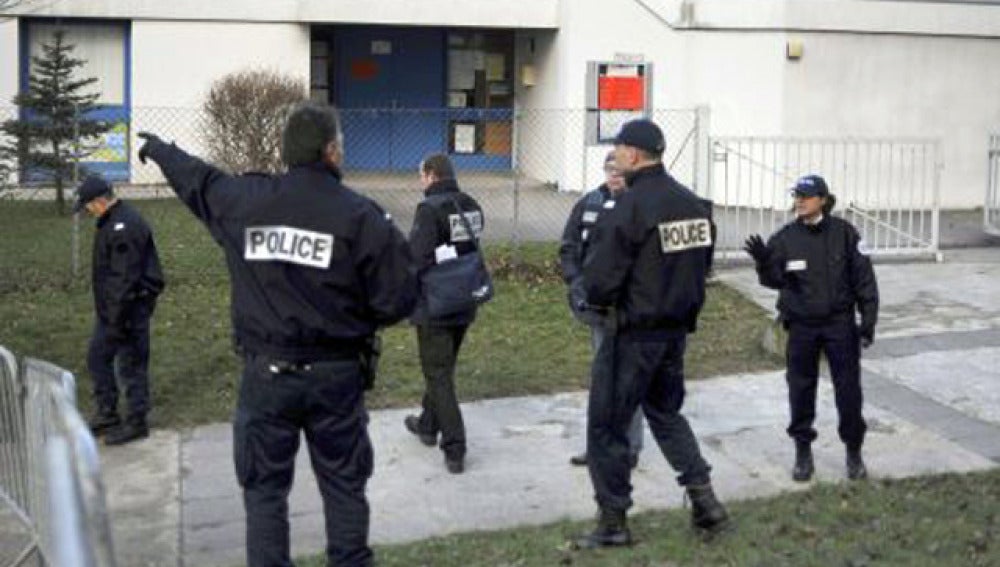 La policía cerca la guardería de Besançon