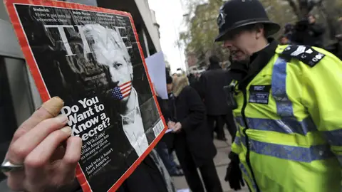Assange vuelve a los juzgados para evitar ser extraditado Assange vuelve a los juzgados para evitar ser extraditado