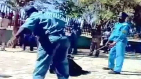 Brutal paliza a una mujer en Sud&aacute;n