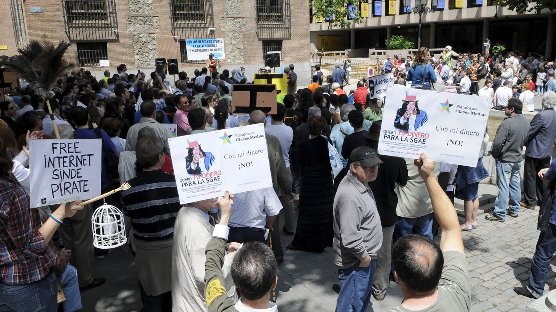 Protestas contra la 'Ley Sinde' Protestas contra la 'Ley Sinde'