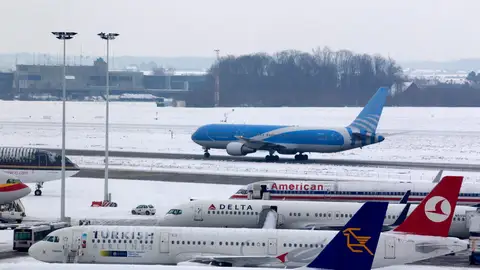 Cierran los aeropuertos belgas Cierran los aeropuertos belgas
