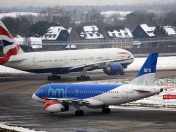 Aviones en la nieve