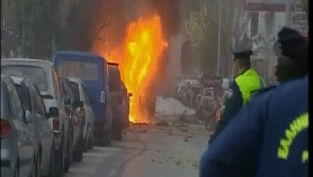 Estalla una bomba junto a un tribunal de Atenas sin causar heridos