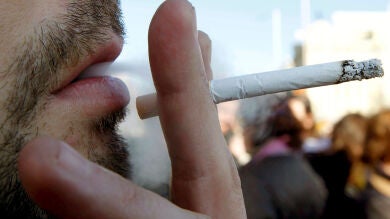 Los fumadores con más adicción son más propensos a un aumento de peso