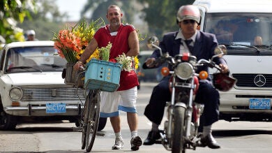 Cuba arranca su plan de reajuste laboral para reducir las plantillas estatales
