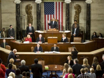 El legislador republicano de Ohio, John Boehner, jura su cargo