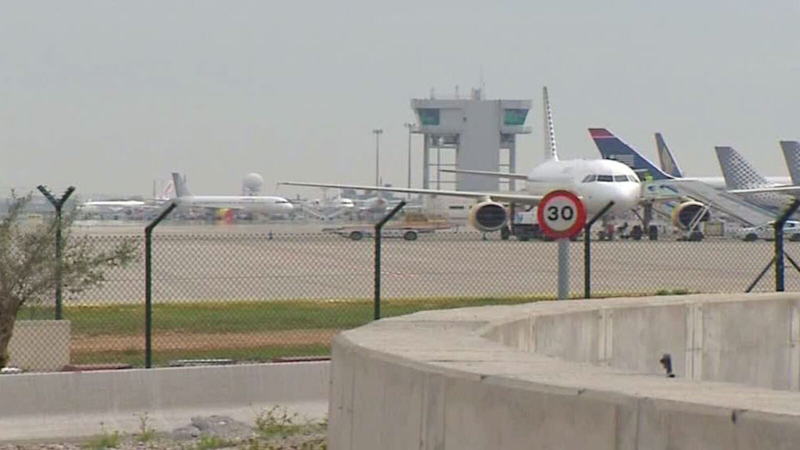 La escasez de personal provocará retrasos en El Prat