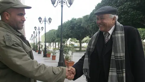 Ahmed Brahim, secretario general del movimiento Etajdid, a su llegada a un encuentro con Mohamed Ghanouchi Ahmed Brahim, secretario general del movimiento Etajdid, a su llegada a un encuentro con Mohamed Ghanouchi