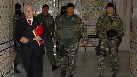 Fouad Mbazaa, presidente interino Fouad Mbazaa, presidente interino