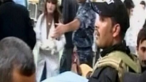Al menos 50 muertos y 150 heridos al estallar un cintur&oacute;n de explosivos que portaba un kamikace