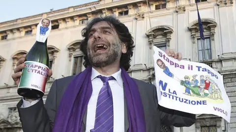 Detractores de Berlusconi Detractores de Berlusconi