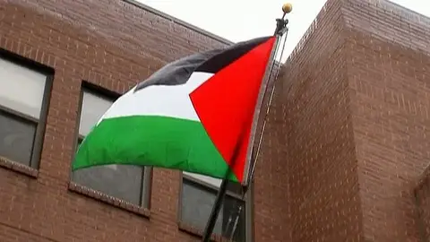 La bandera palestina ondea en Washington La bandera palestina ondea en Washington