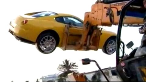 Coches de lujo en la mansi&oacute;n del ex presidente