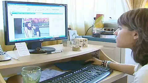 Jóvenes y redes sociales Jóvenes y redes sociales