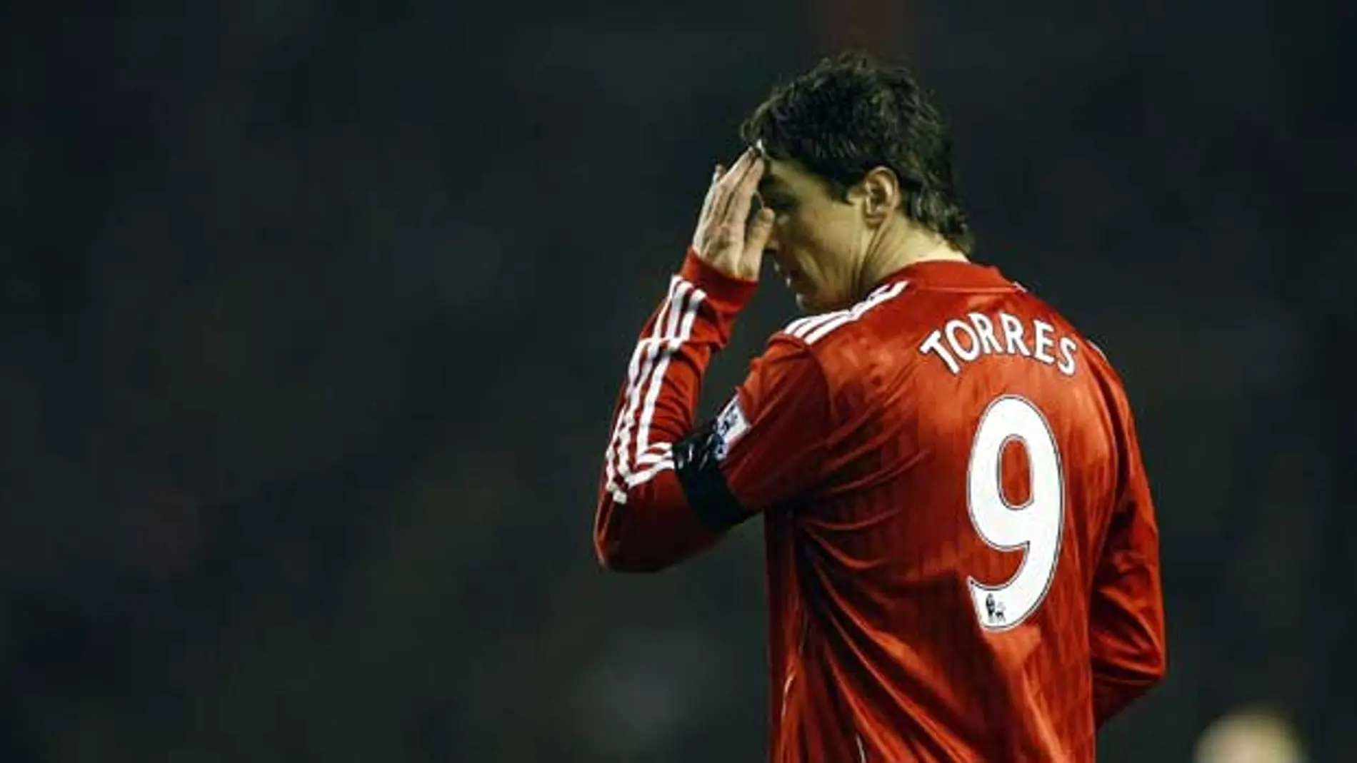 Fernando Torres con la camiseta del Liverpool Fernando Torres con la camiseta del Liverpool