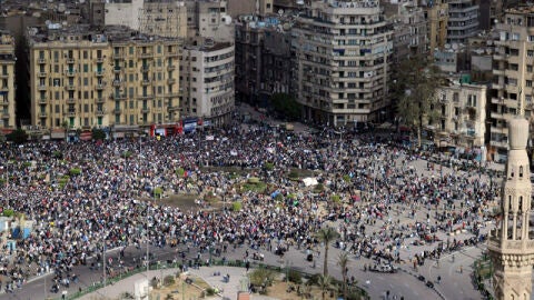 Los egipcios se lanzan a las calles