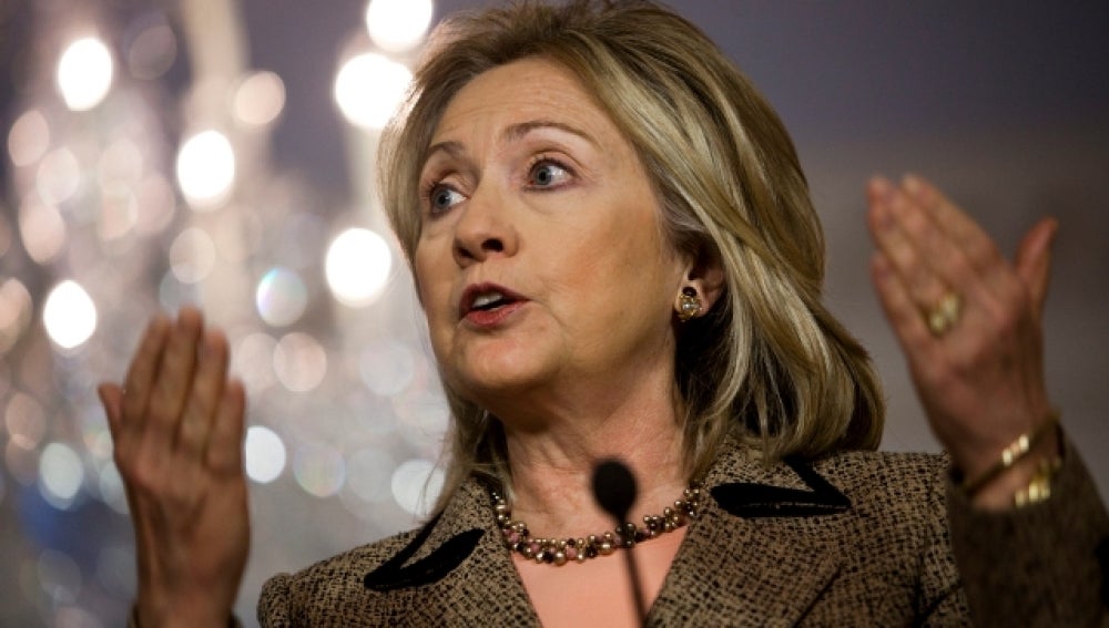 Hillary Clinton pide calma en Egipto