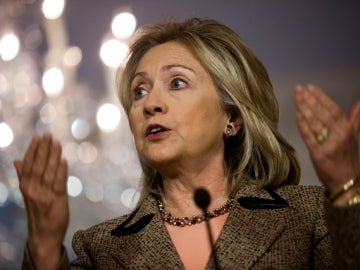 Hillary Clinton pide calma en Egipto