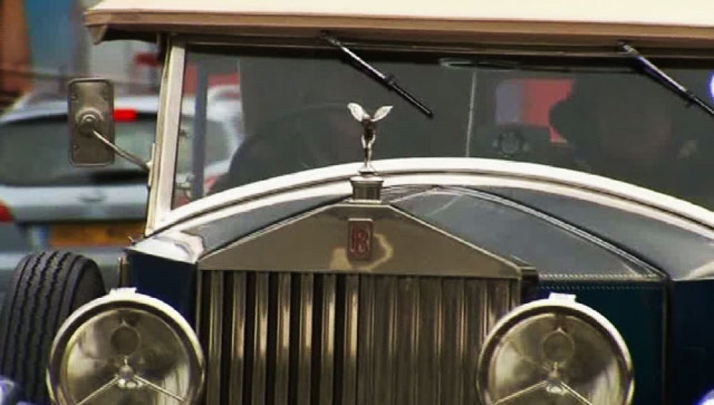 El símbolo de Rolls Royce cumple cien años