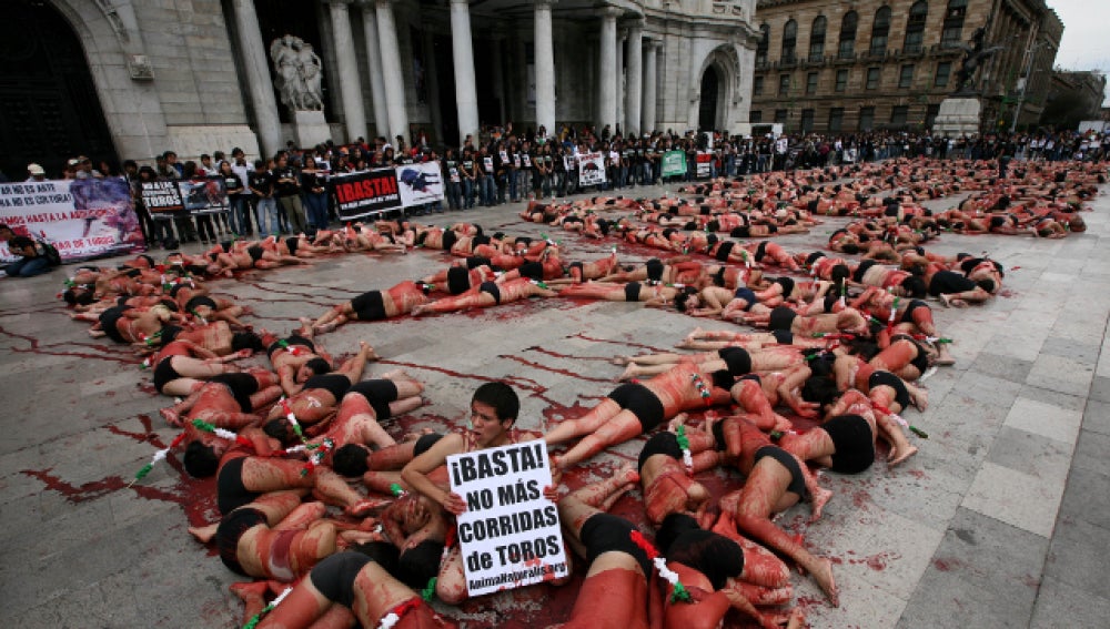 Protestas en México contra los toros