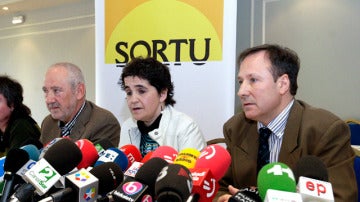 Rueda de prensa de la presentación de 'Sortu'