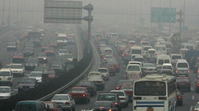 Investigan reducir la contaminación de los coches gracias a materiales más ligeros