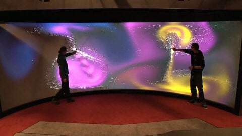 La pantalla t&aacute;ctil m&aacute;s grande del mundo