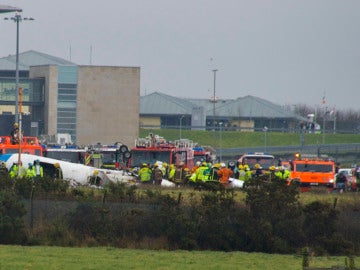 Un avión con 12 personas se estrella en el aeropuerto irlandés de Cork