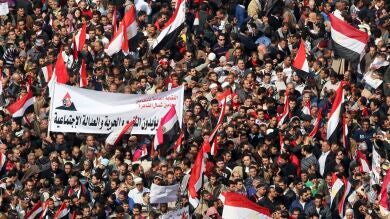 Gritos de júbilo en la Plaza Tahrir tras el anuncio de la dimisión de Mubarak