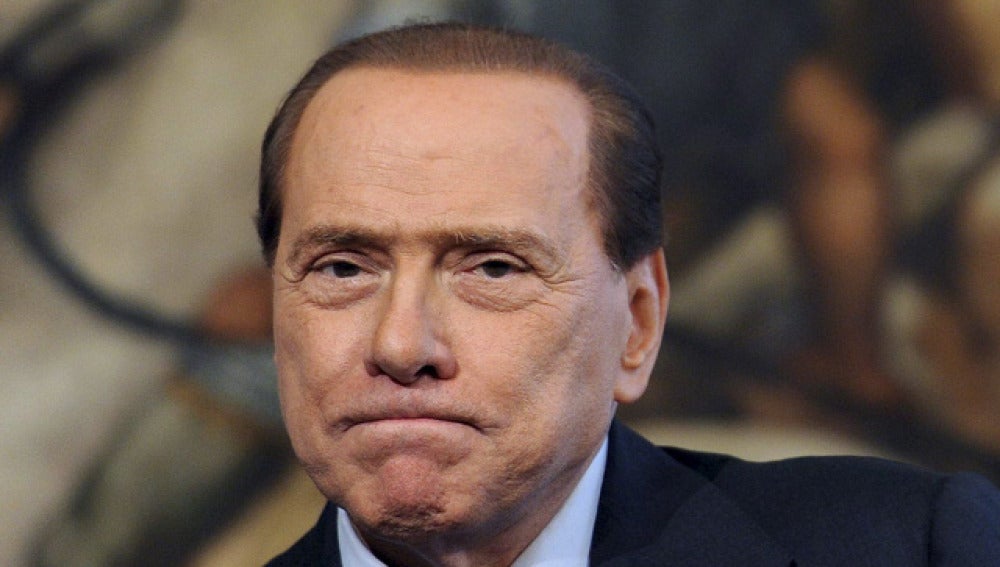 Berlusconi se sentará en el banquillo