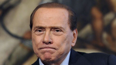 Berlusconi se sentar&aacute; en el banquillo