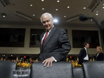 Robert Gates en el Comité de Servicios Armados del Senado