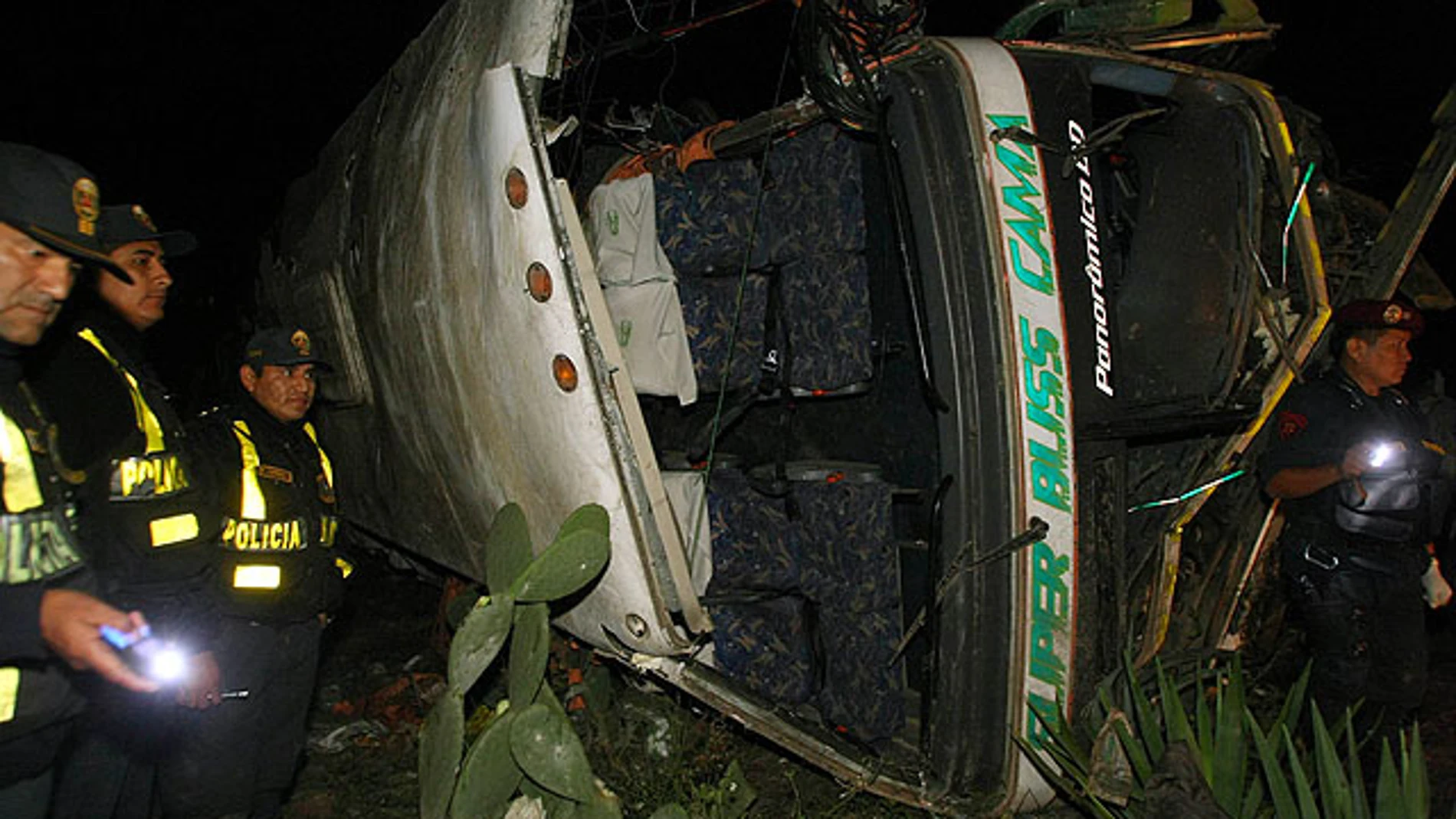 Accidente de autobús en Perú Accidente de autobús en Perú