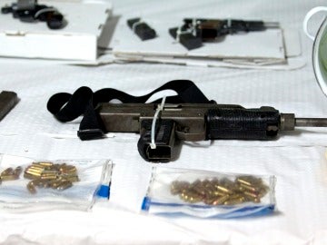 Material incautado a los etarras detenidos en Bilbao Material incautado a los etarras detenidos en Bilbao