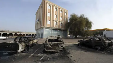 Disturbios en Omán (01-03-2011) Disturbios en Omán (01-03-2011)