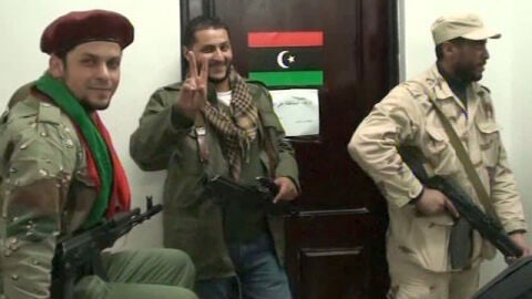 Comit&eacute;s en las ciudades liberadas en Libia