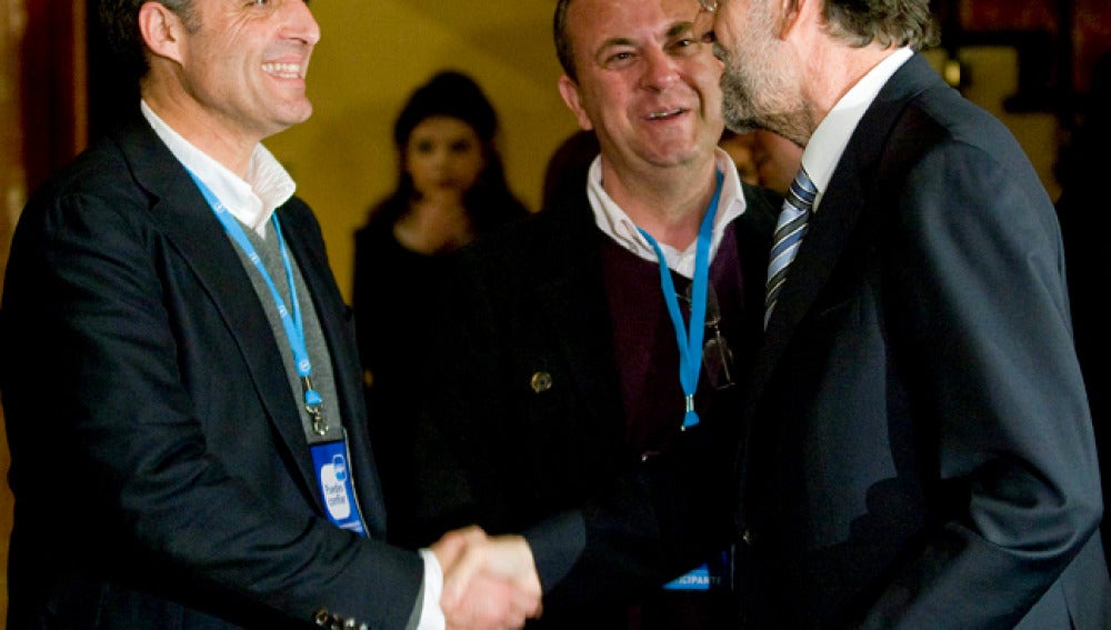 Rajoy saluda a Camps