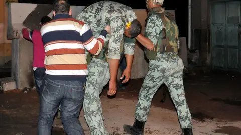 Asaltan el cuartel general de las fuerzas de seguridad en Alejandría Asaltan el cuartel general de las fuerzas de seguridad en Alejandría